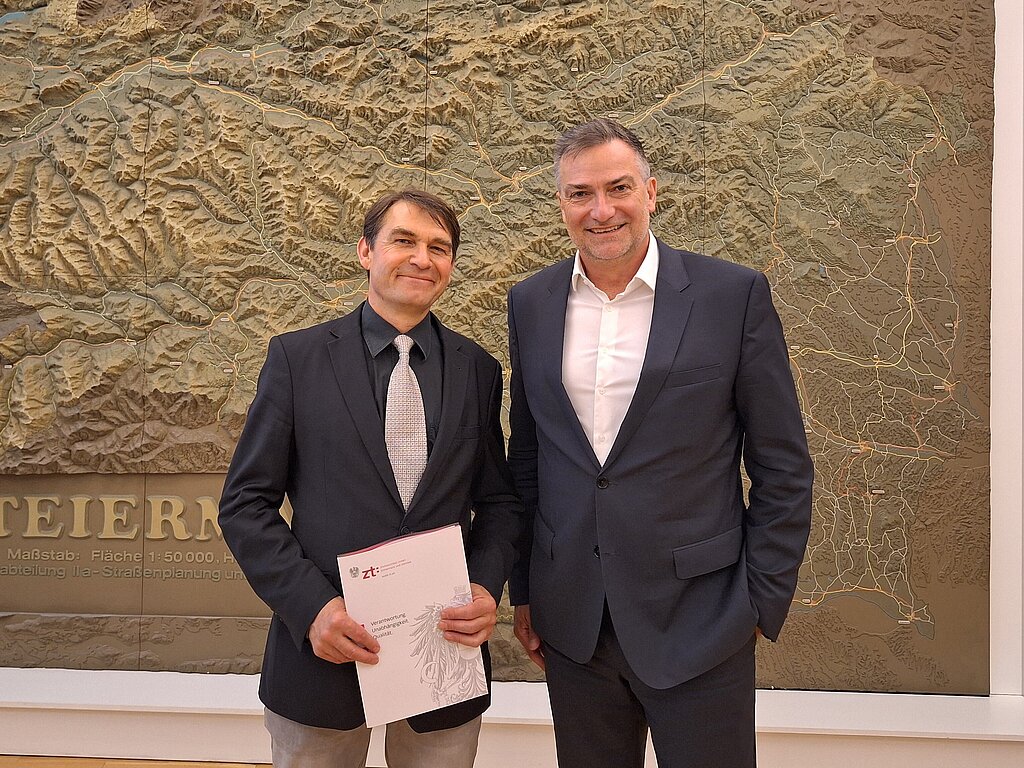 Foto mit Arch. Lingenhöle und DI Tropper